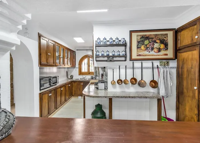 Casa Tematica Andaluza Con Vistas Al Valle - El Mirador De Дом отдыха Бенахавис
